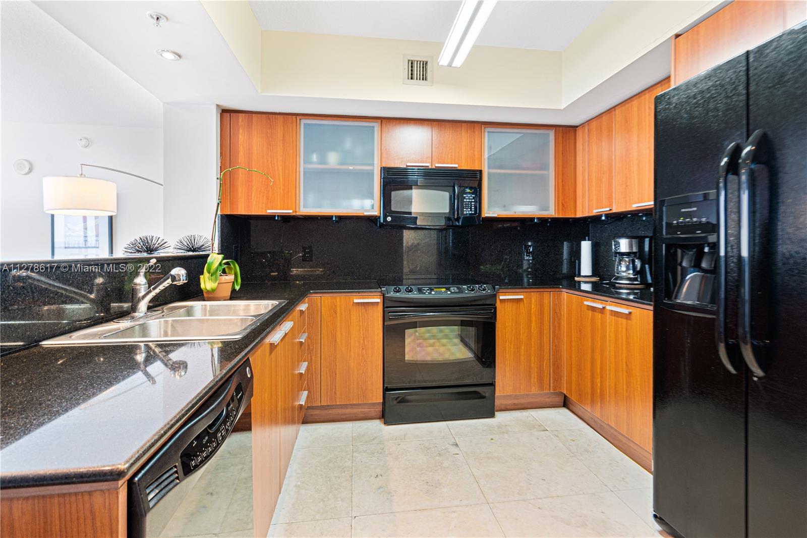 16699 Collins Ave 4108 Property Photo 5