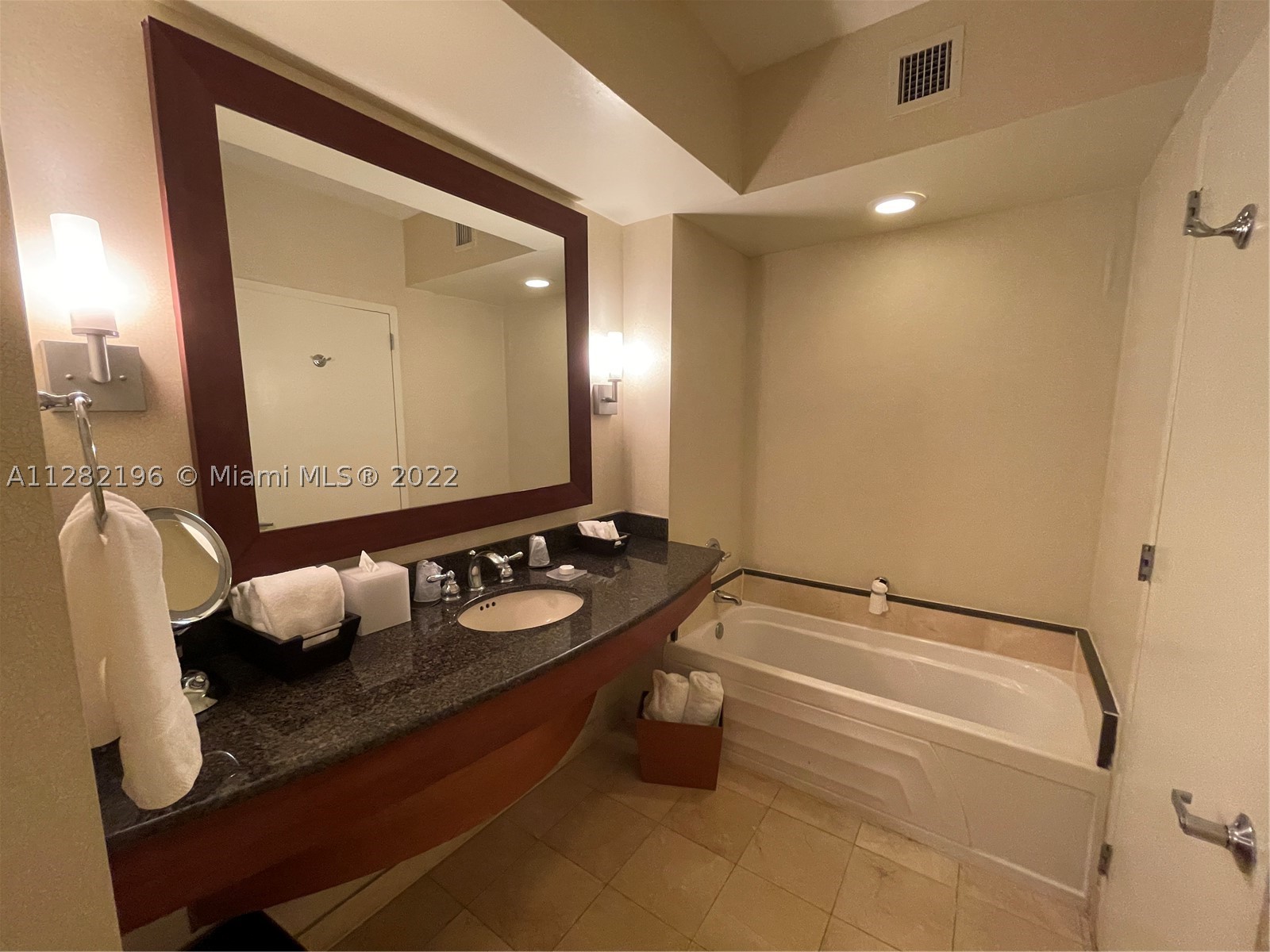 18001 Collins Ave 2912+terrace Property Photo 10
