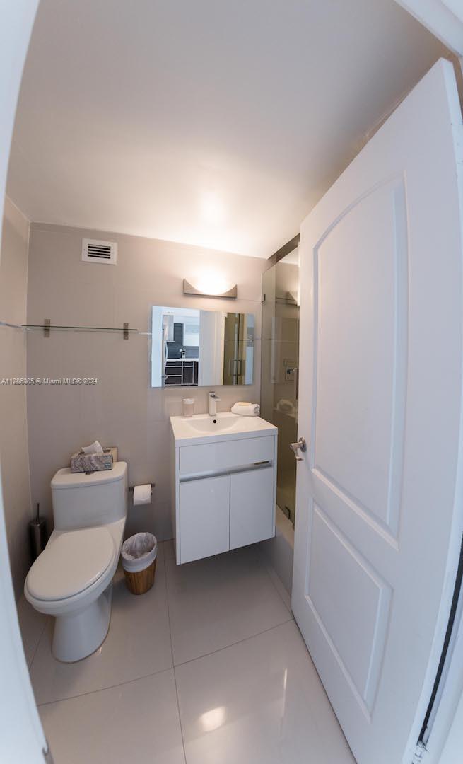 5601 Collins Ave 1206 Property Photo 20