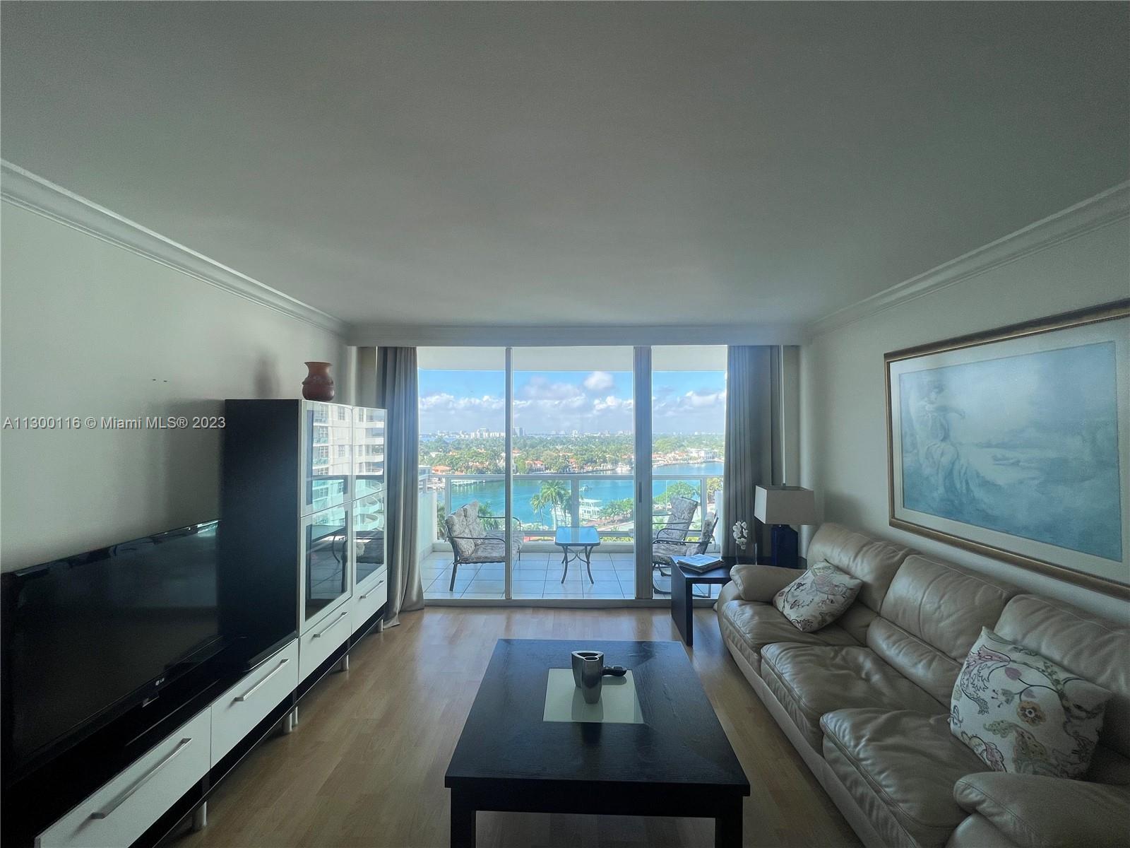 A11300116 Property Photo 6