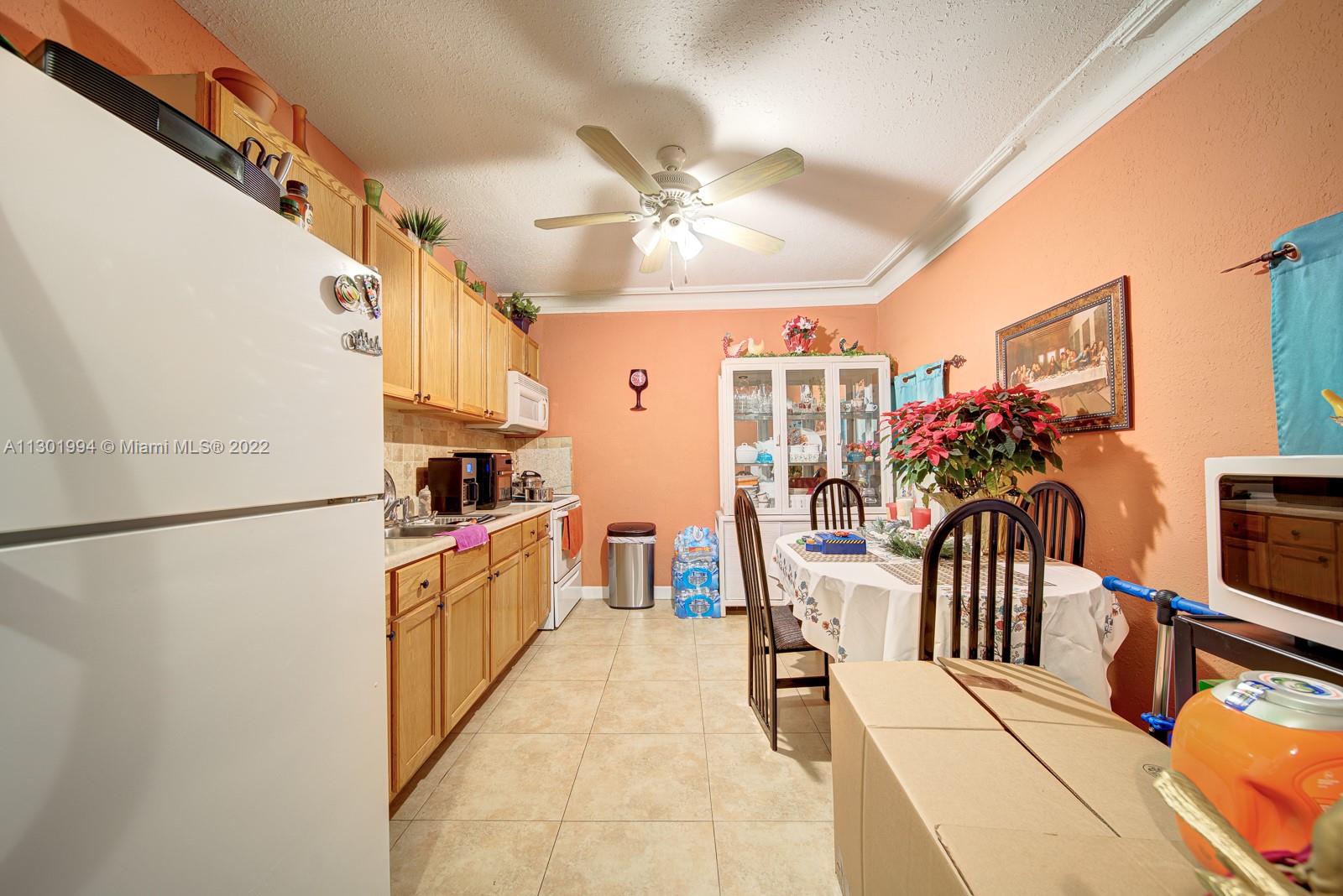1773 Nw 19 St Property Photo 5
