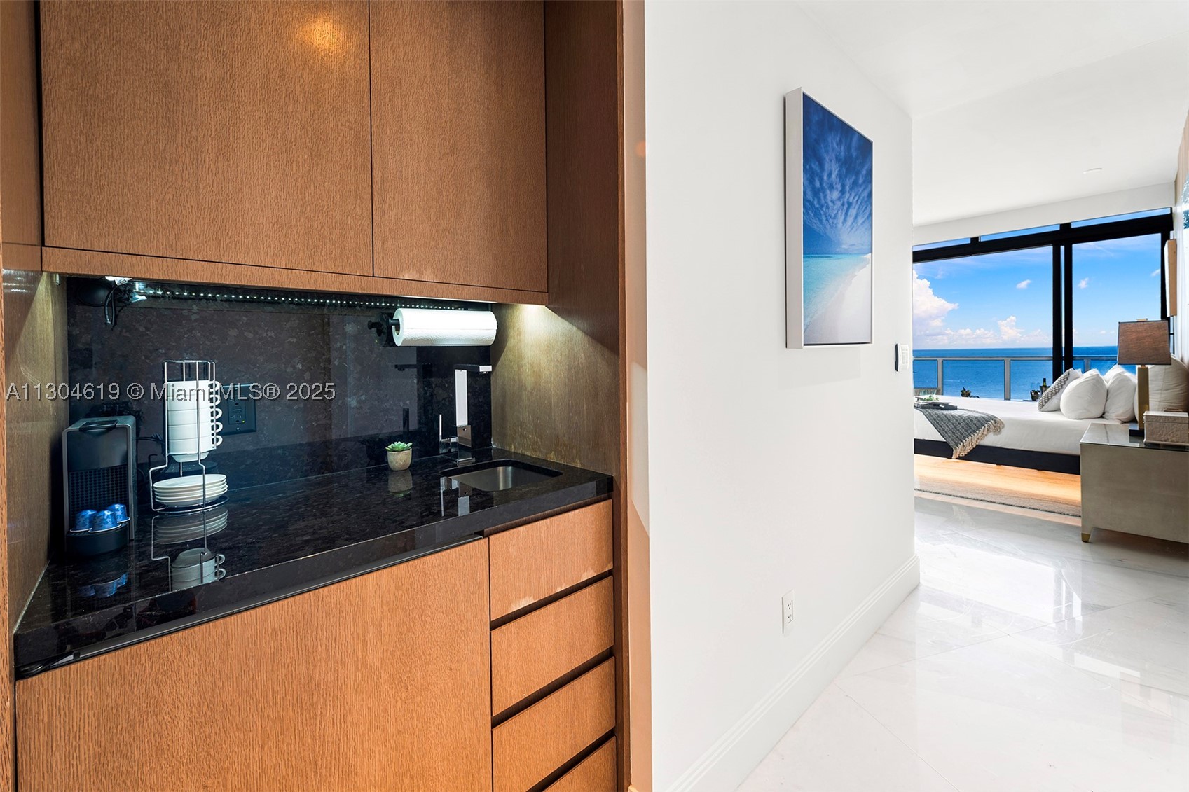 2201 Collins Ave 1926/ph- Property Photo 7