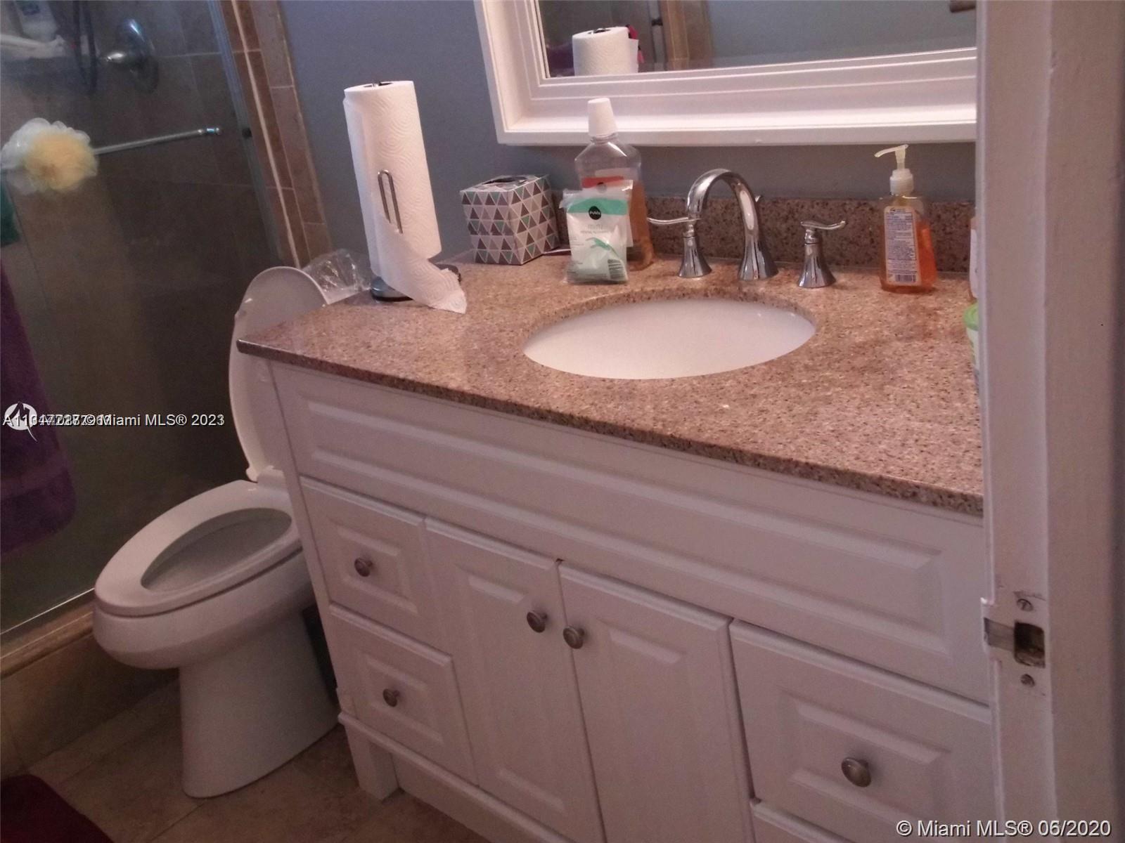3212 Ne 10th St Property Photo 9
