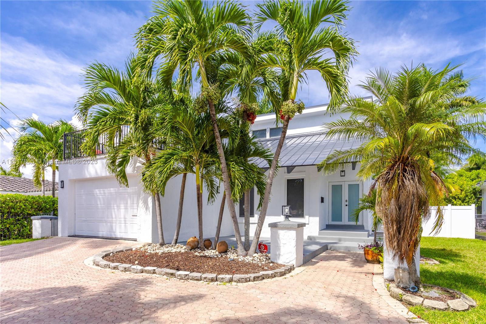 1109 Hollywood Blvd Property Photo 7