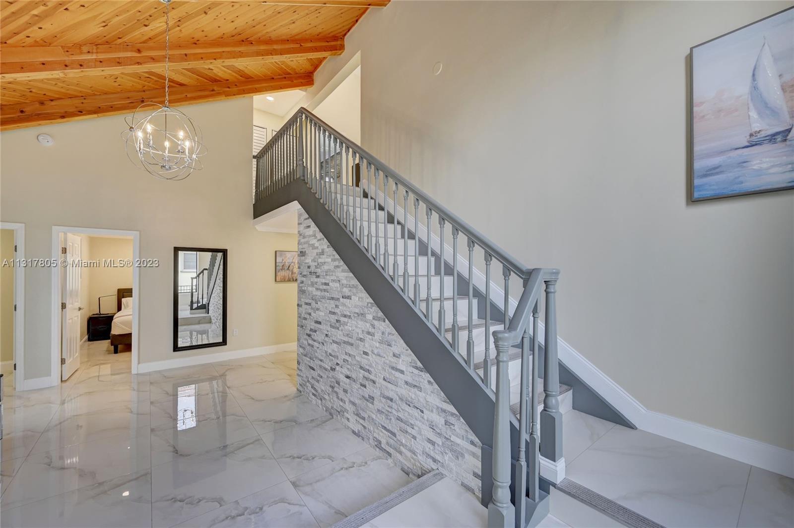 1109 Hollywood Blvd Property Photo 20