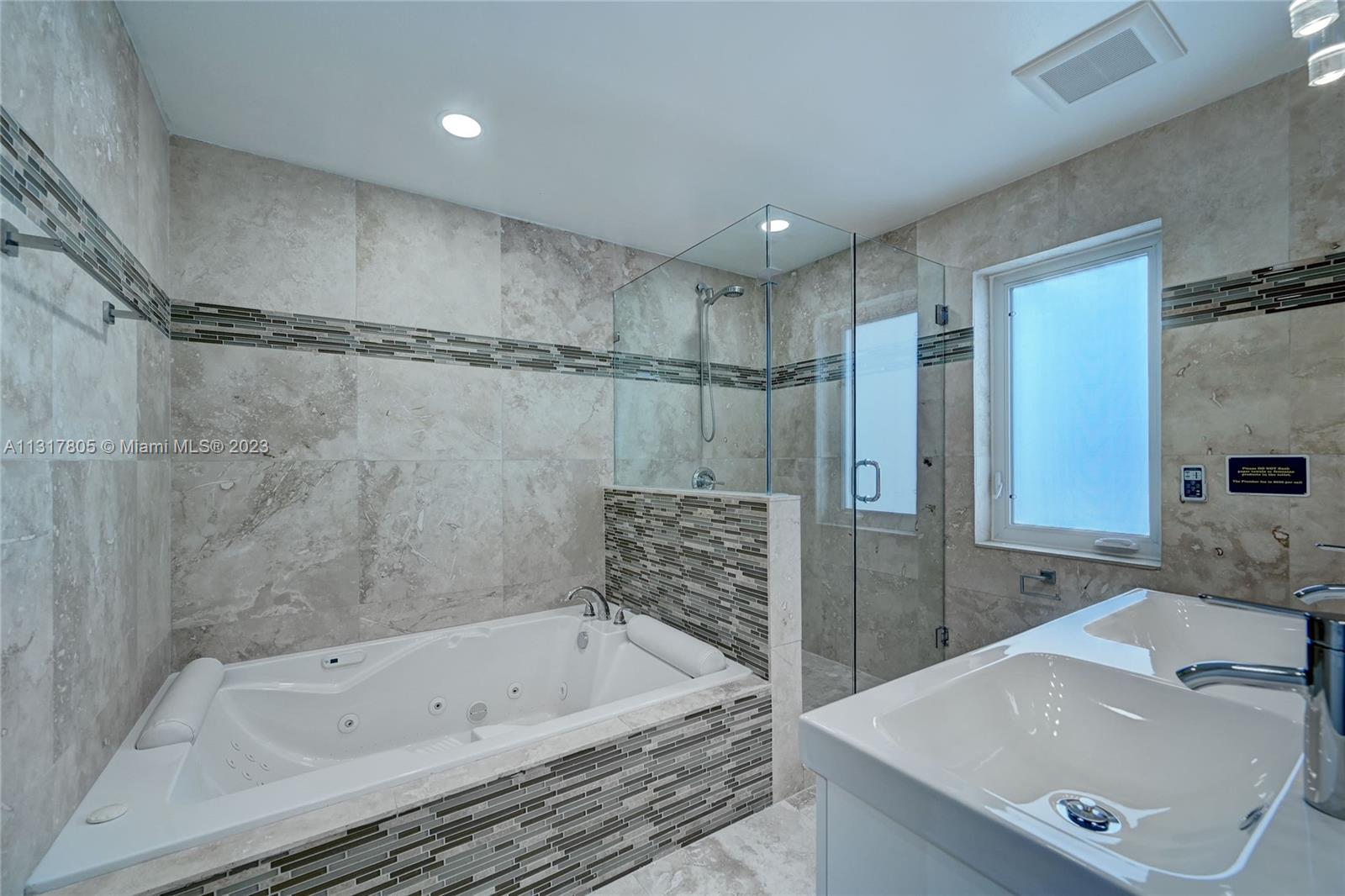 1109 Hollywood Blvd Property Photo 54