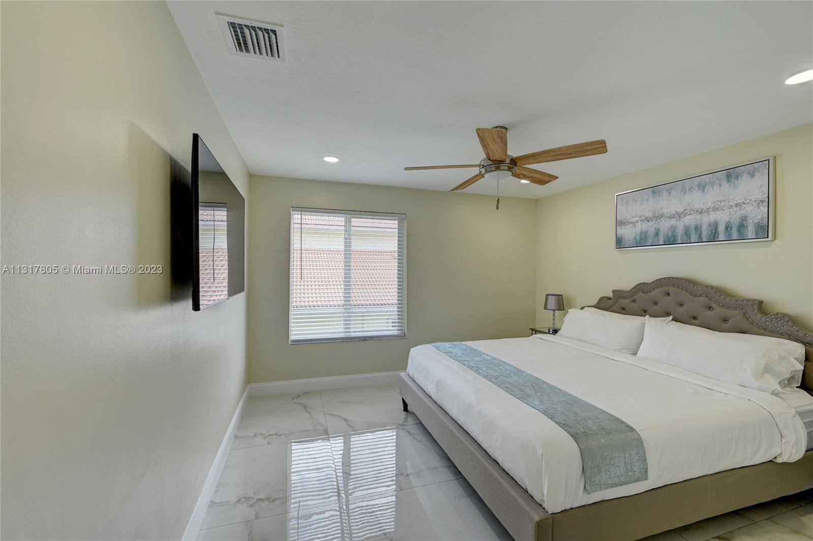 1109 Hollywood Blvd Property Photo 56
