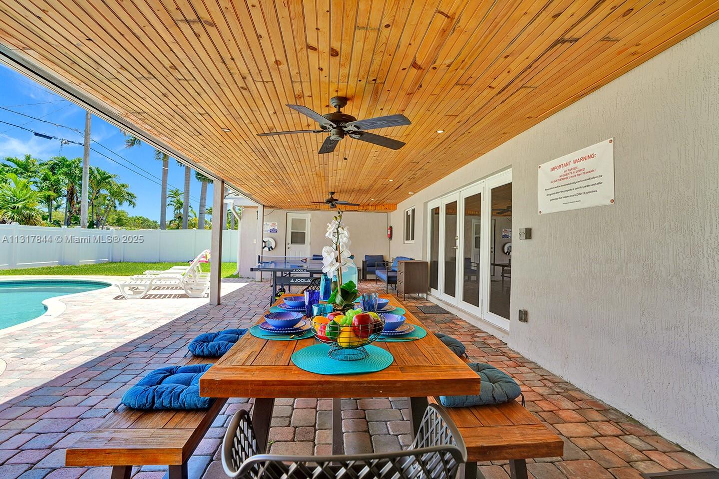1301 Rodman St Property Photo 7