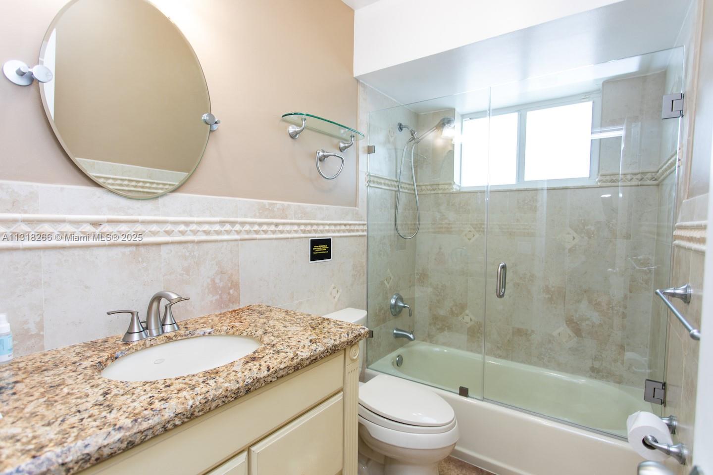 1311 Rodman St Property Photo 10