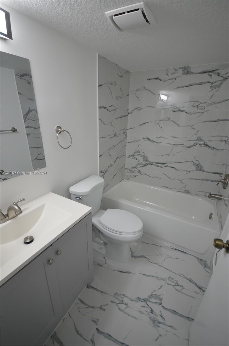 1241 Se 29th St 102 Property Photo 20
