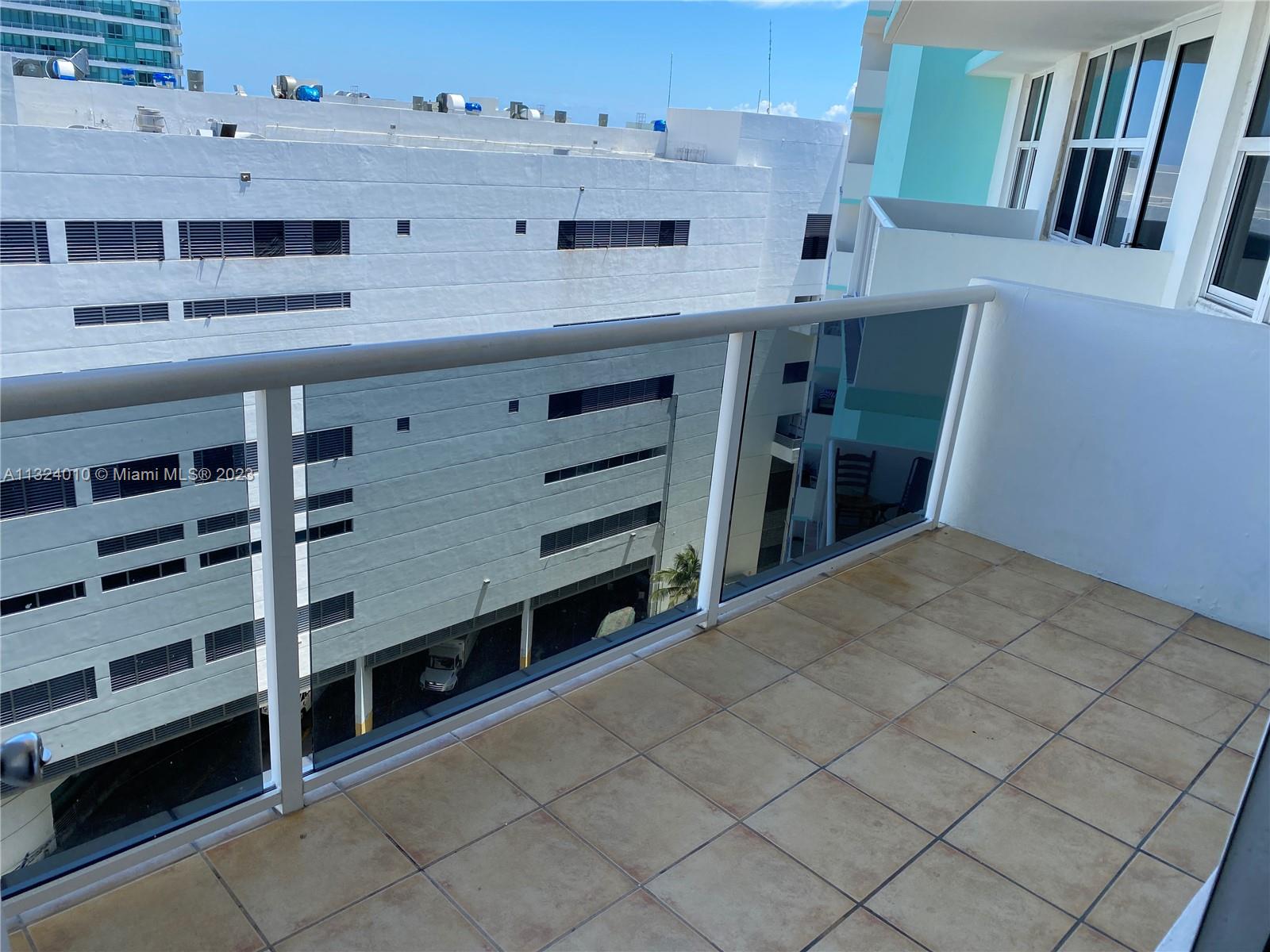 A11324010 Property Photo 7