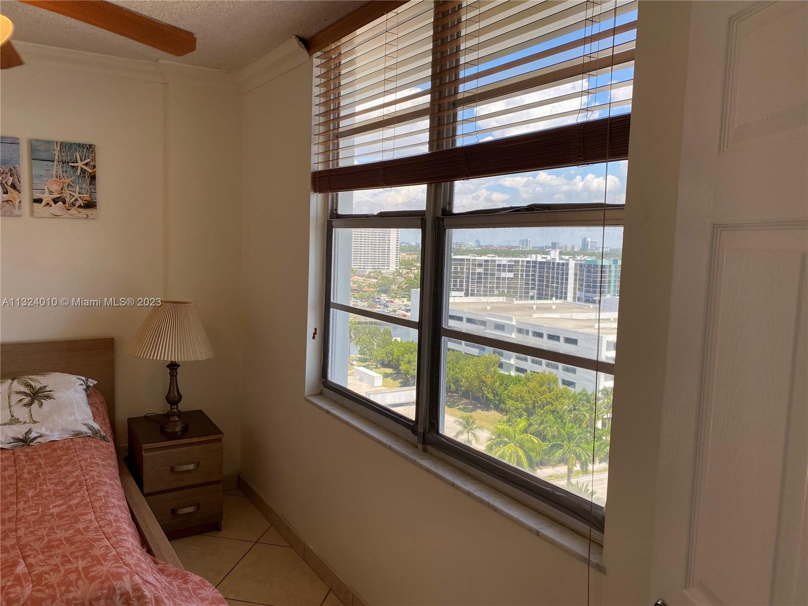 A11324010 Property Photo 9