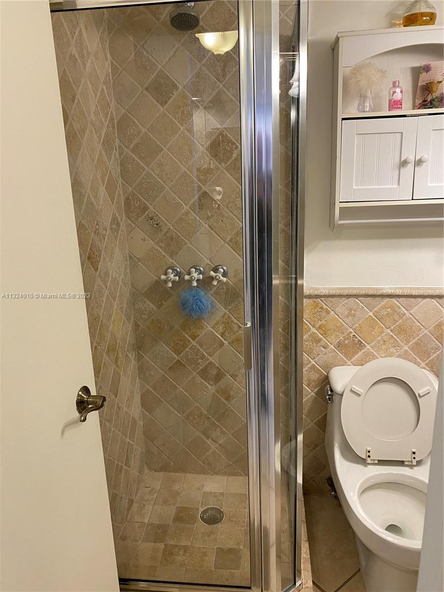 A11324010 Property Photo 14