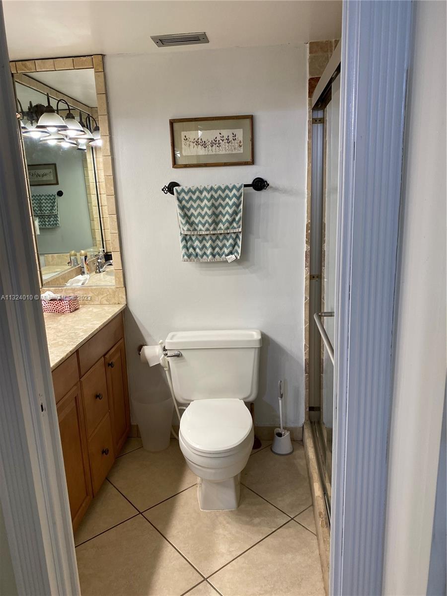 A11324010 Property Photo 16