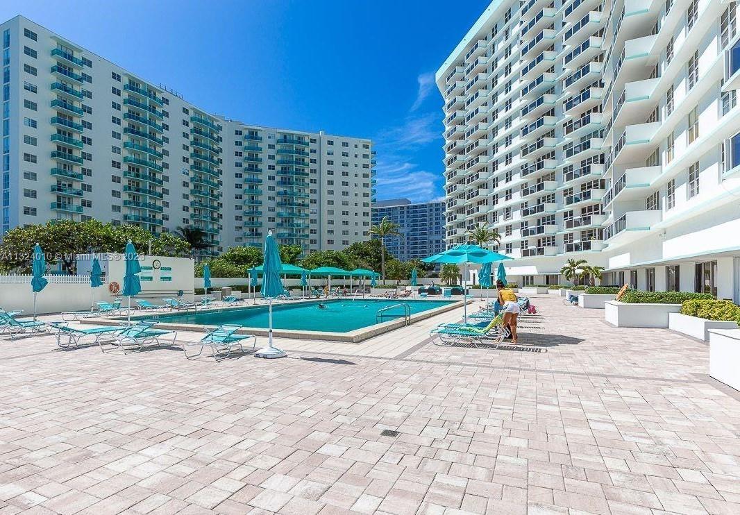 A11324010 Property Photo 25