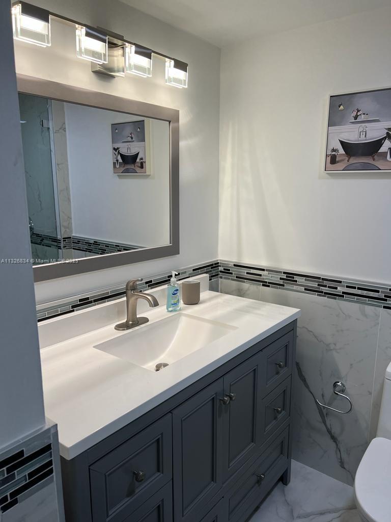 3725 S Ocean Dr 1503 Property Photo 14