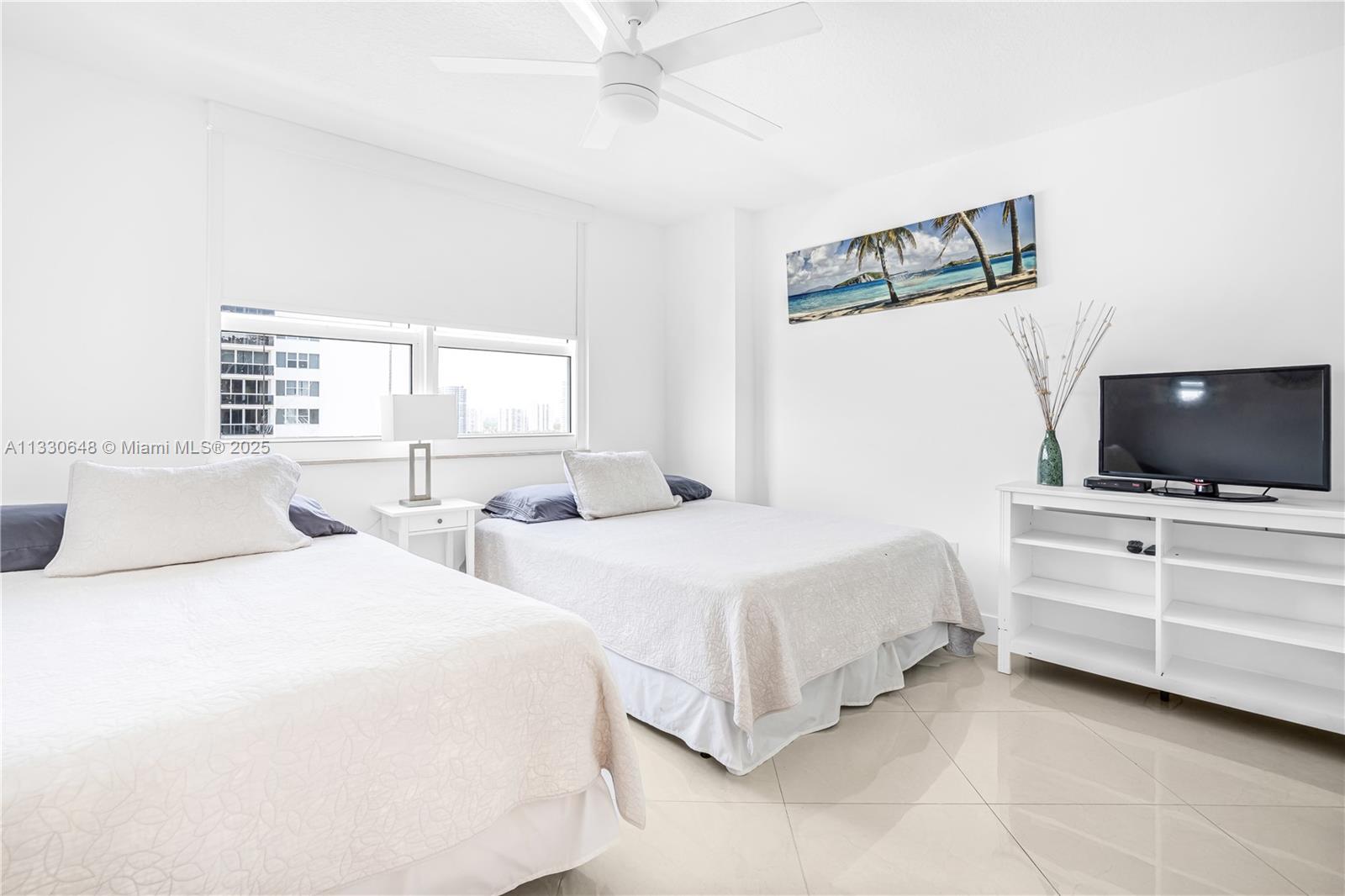 2080 S Ocean Dr, 1507. Property Photo 8