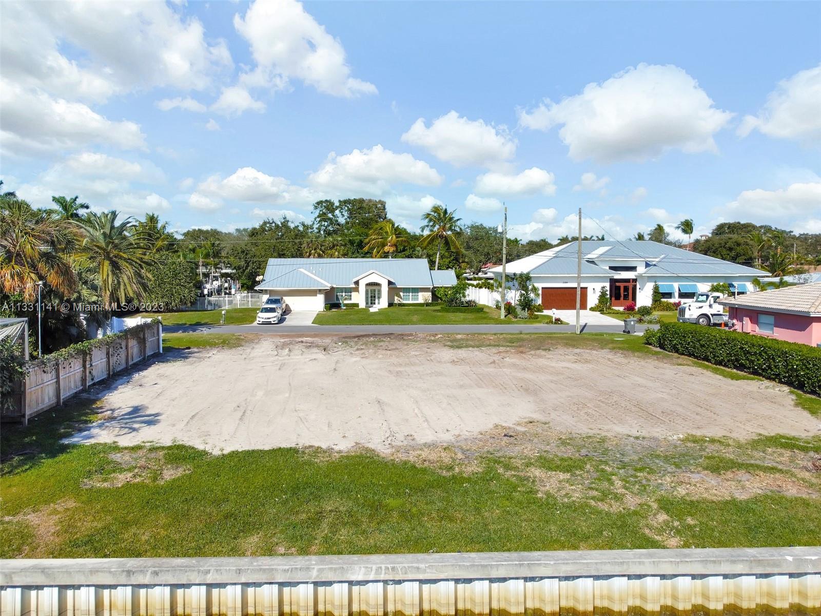 2400 Edward Rd Property Photo 43