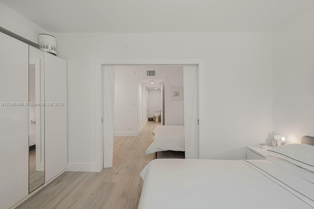 2301 Collins Ave 1115 Property Photo 11
