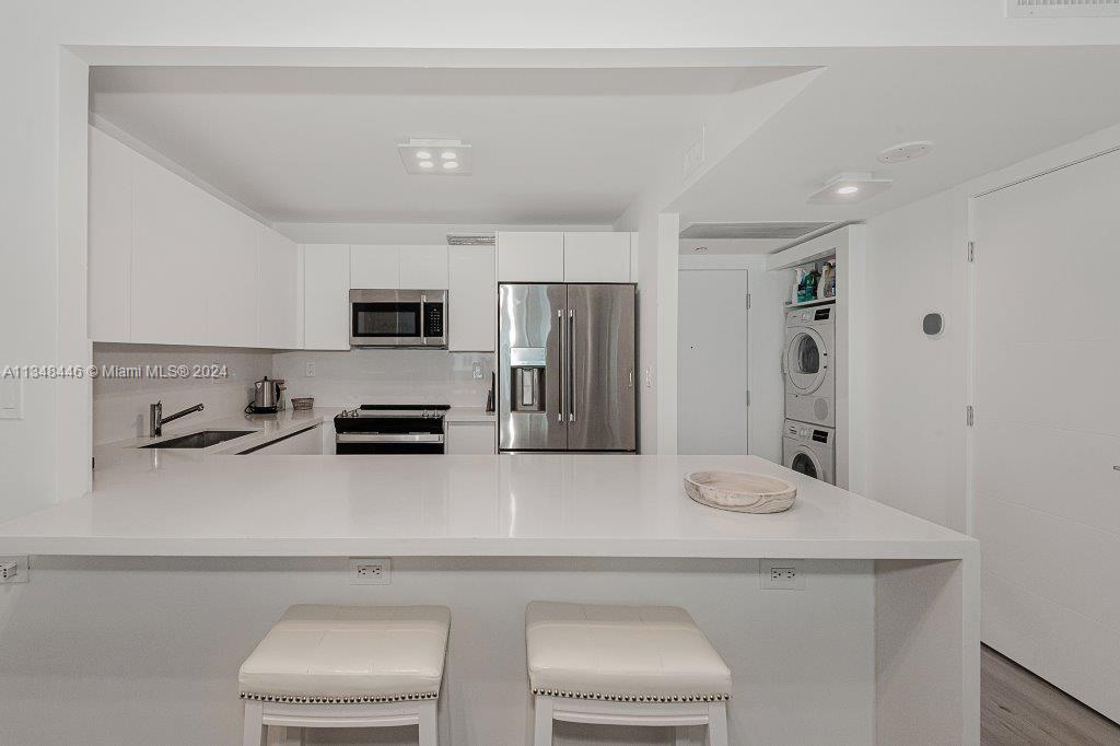 2301 Collins Ave 1115 Property Photo 16