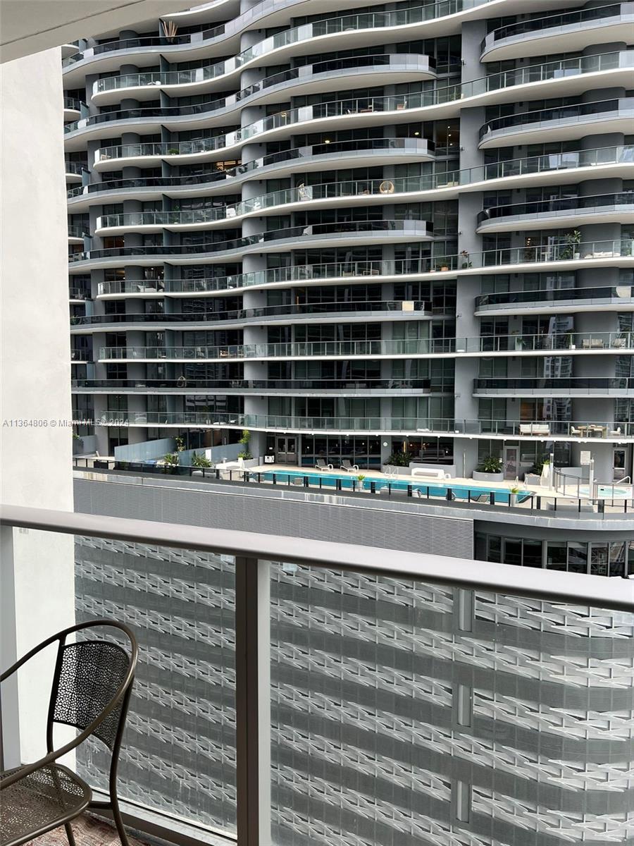 1010 Brickell Ave 2010 Property Photo 3