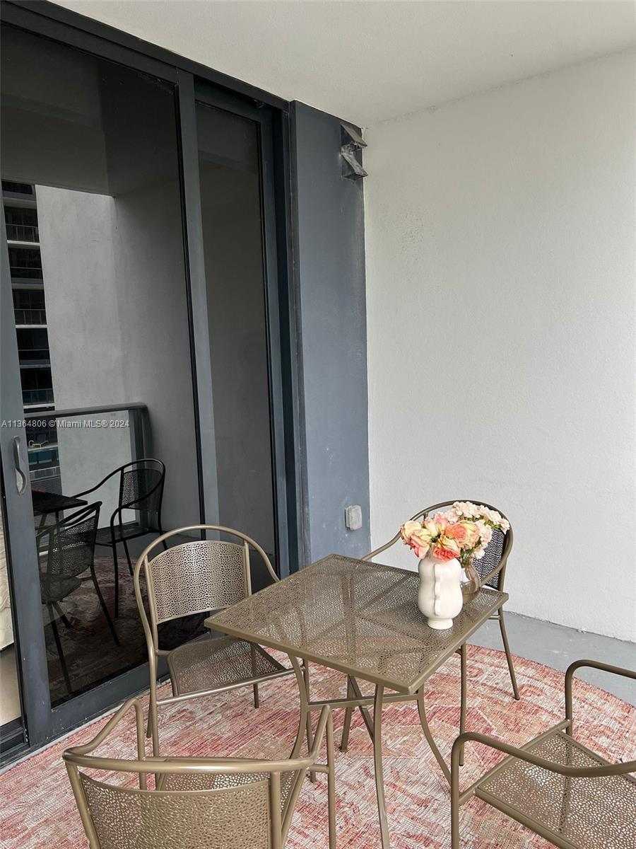 1010 Brickell Ave 2010 Property Photo 4