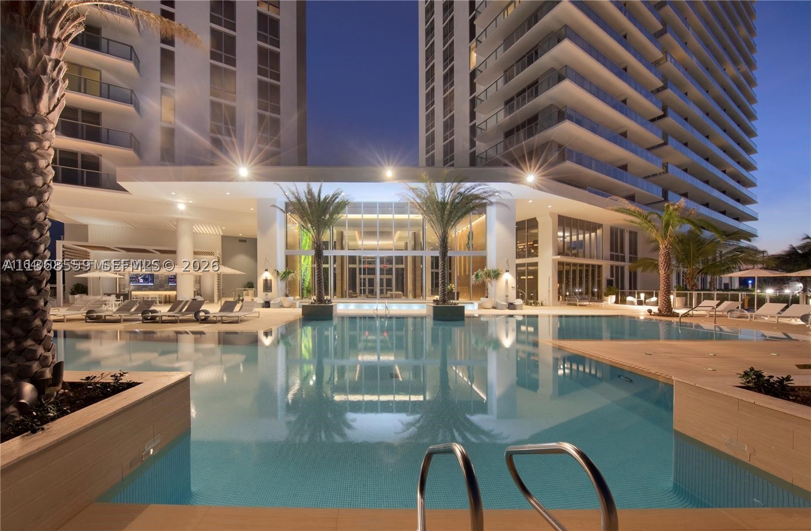 16385 Biscayne Blvd 7 Property Photo 5