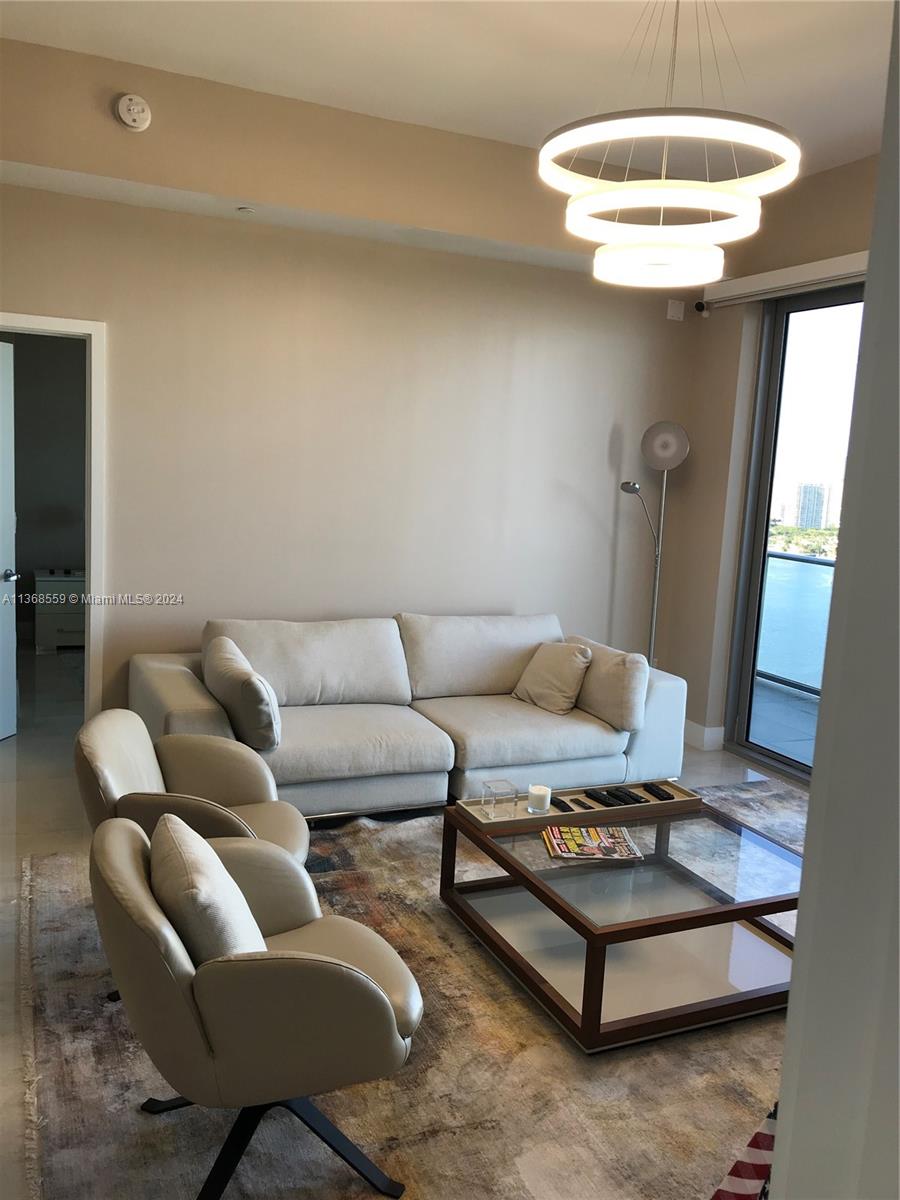 16385 Biscayne Blvd 7 Property Photo 13