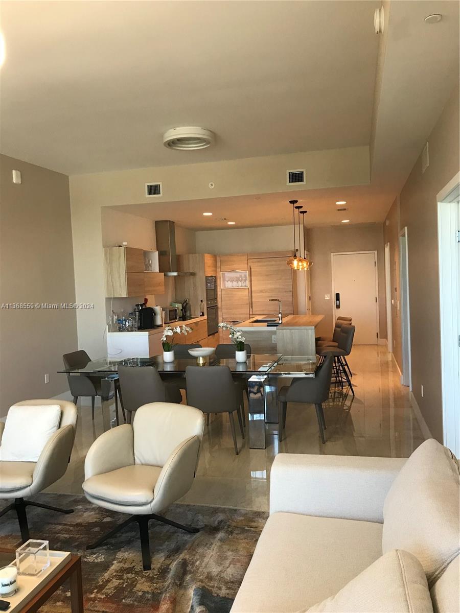 16385 Biscayne Blvd 7 Property Photo 14