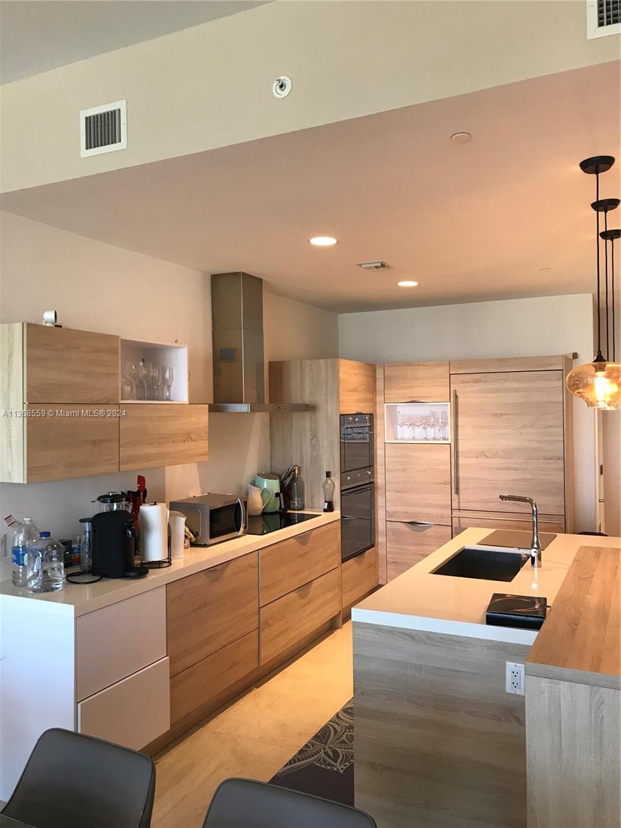 16385 Biscayne Blvd 7 Property Photo 15