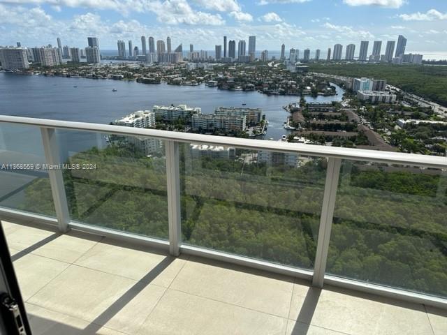 16385 Biscayne Blvd 7 Property Photo 20