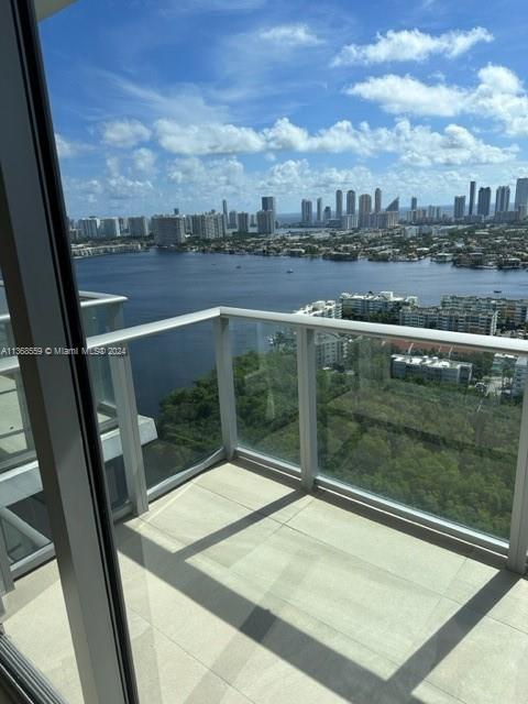 16385 Biscayne Blvd 7 Property Photo 38