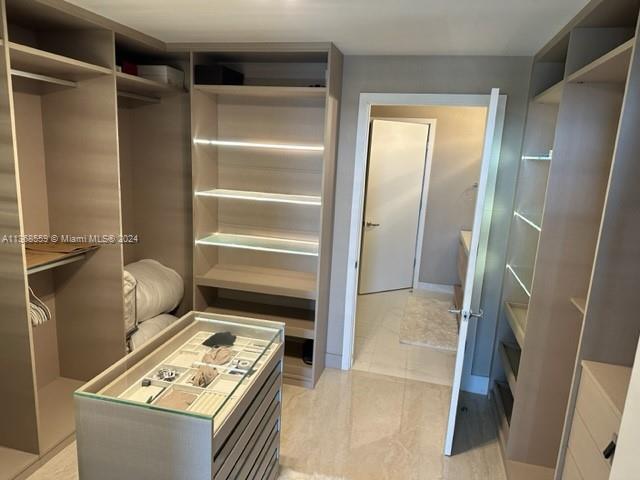 16385 Biscayne Blvd 7 Property Photo 44