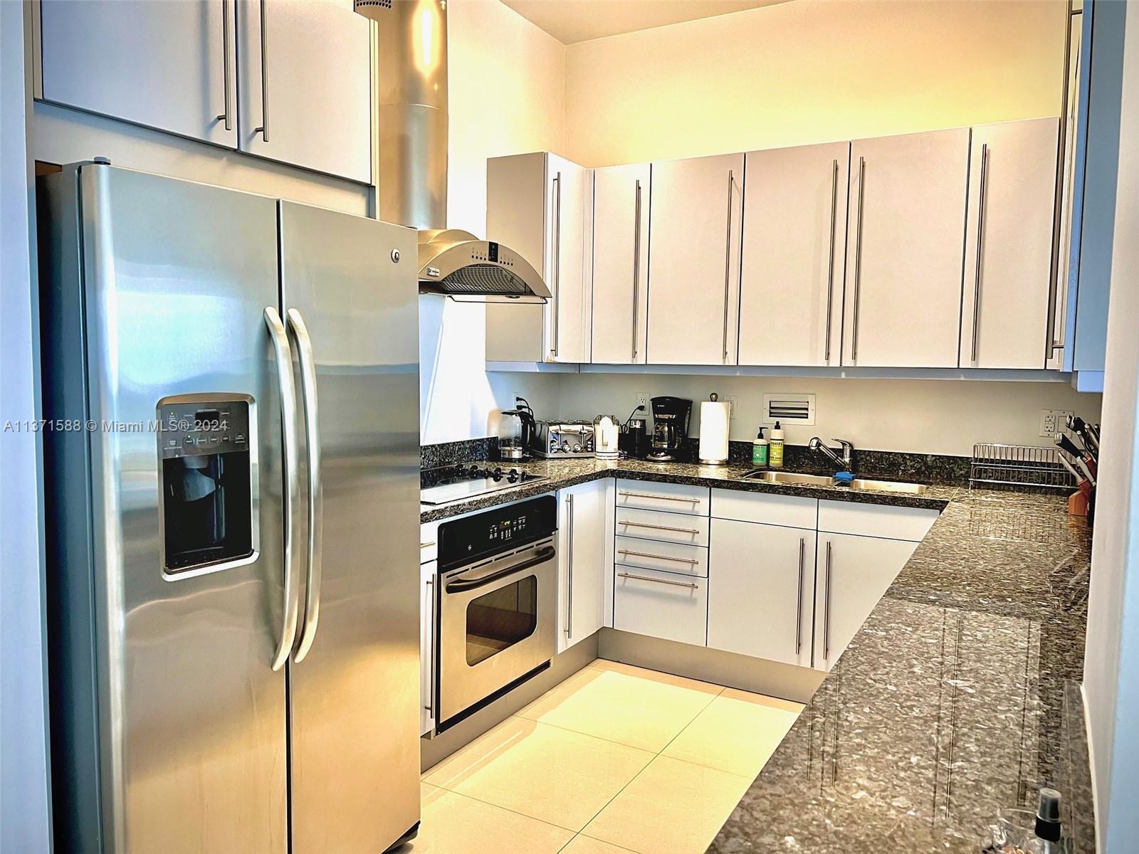 2301 Collins Ave 1626 Property Photo 15