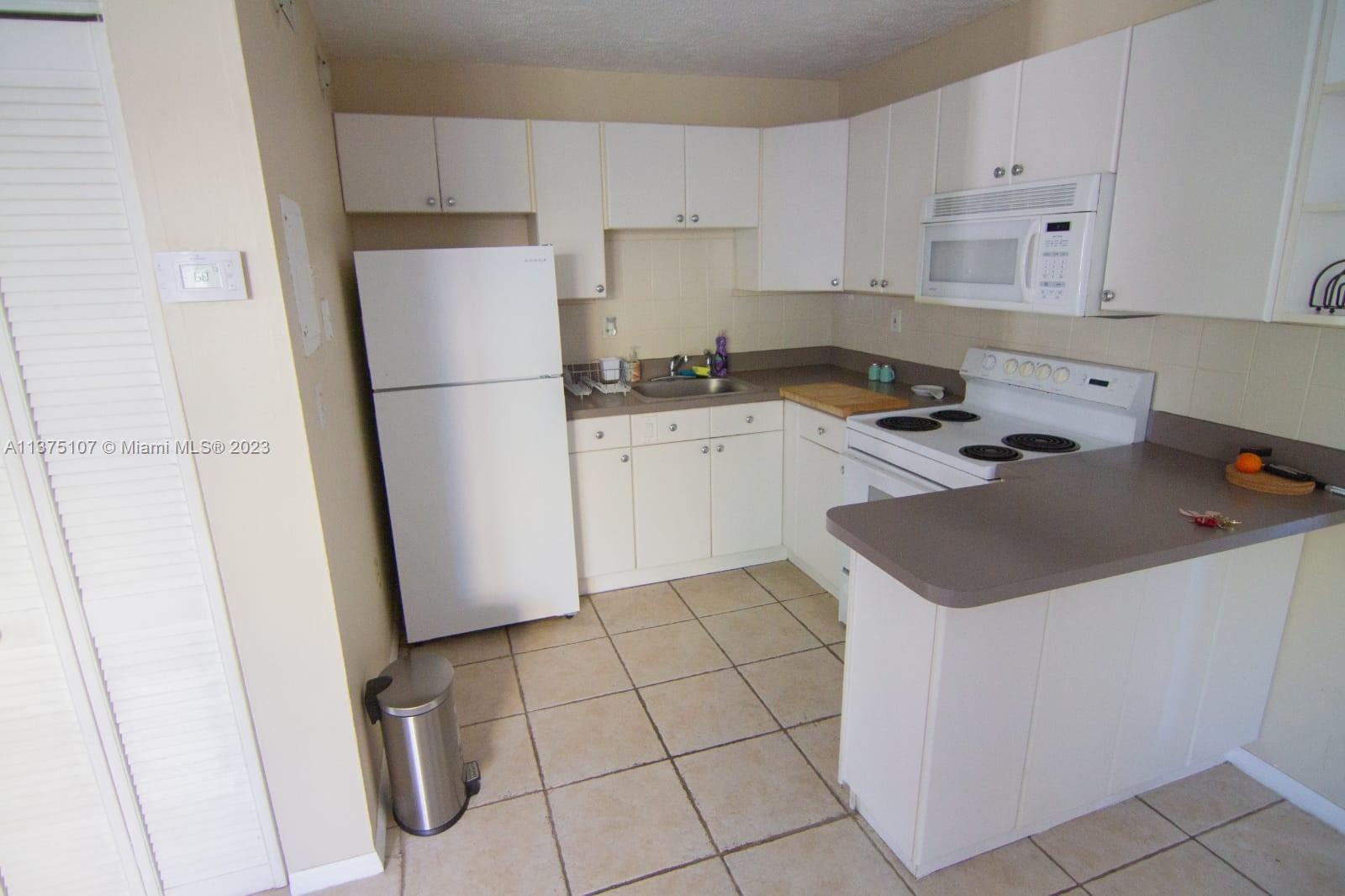 753 Michigan Ave 2d Property Photo 6