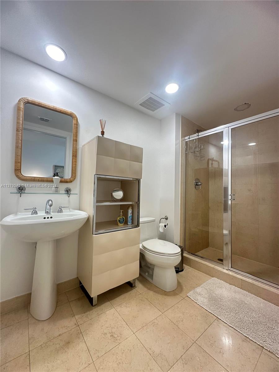 1830 S Ocean Dr 2010 Property Photo 10