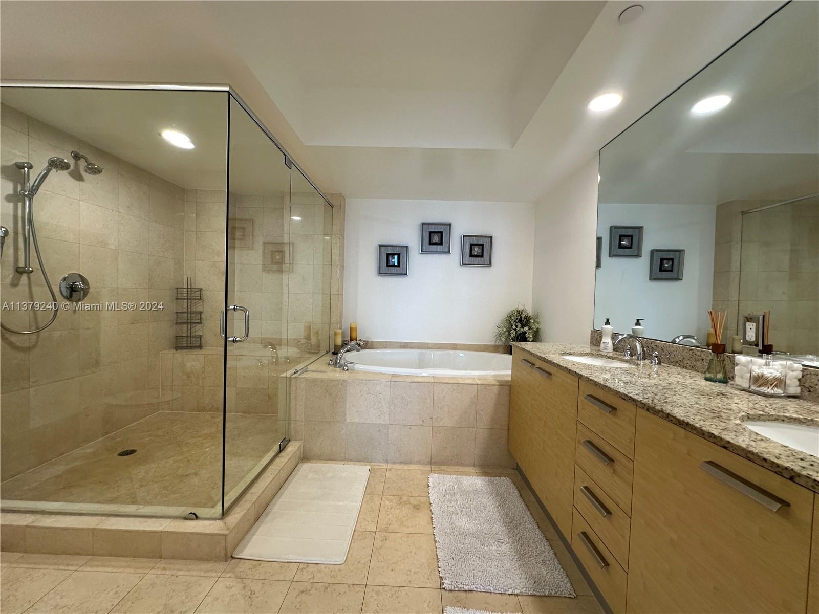 1830 S Ocean Dr 2010 Property Photo 15