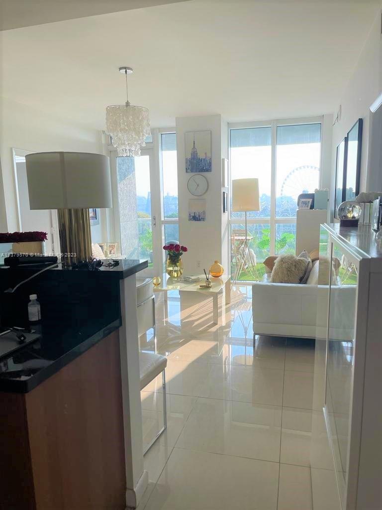 244 Biscayne Blvd 501 Property Photo 1