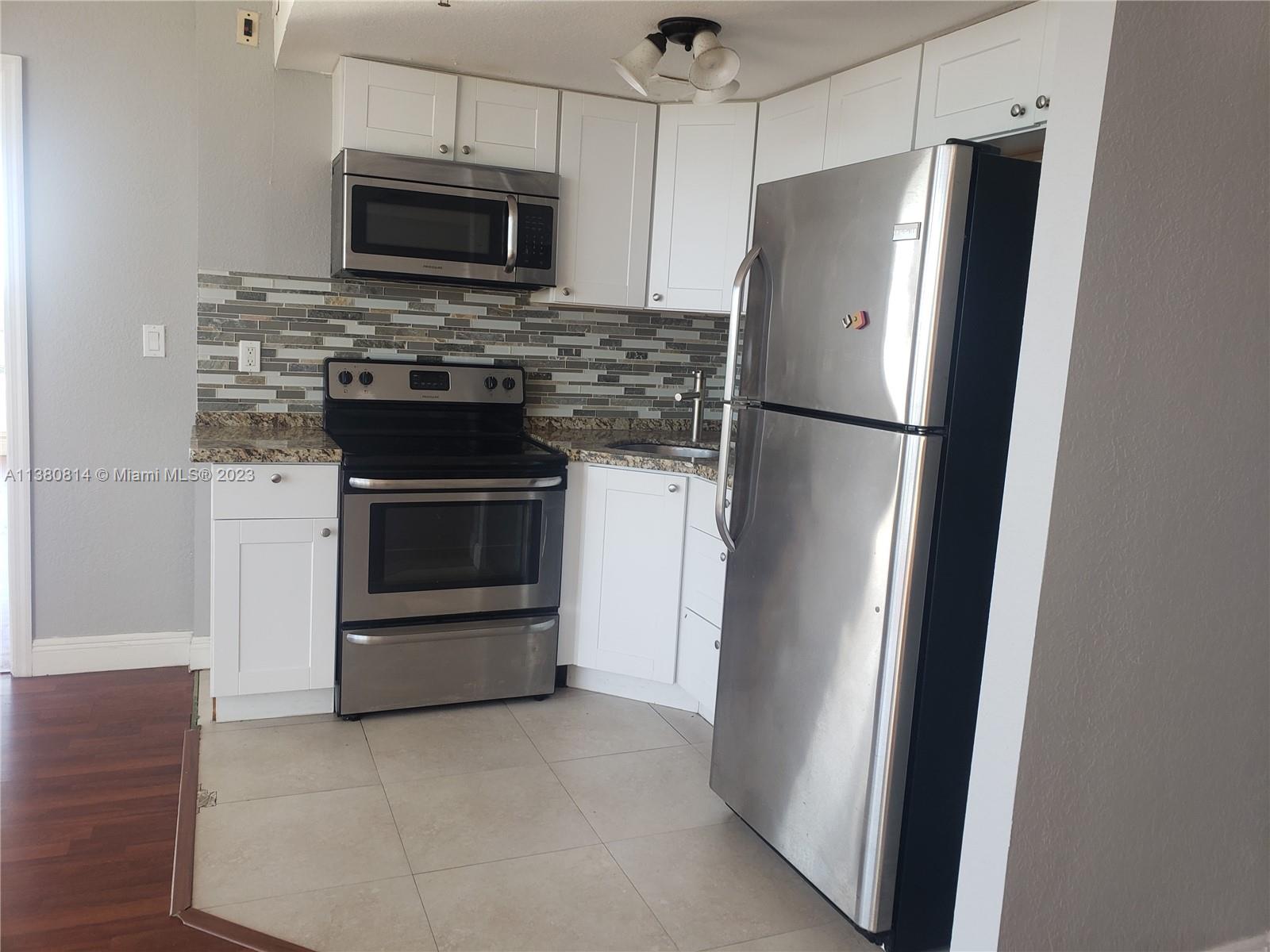 1720 Harrison St 12d Property Photo 10