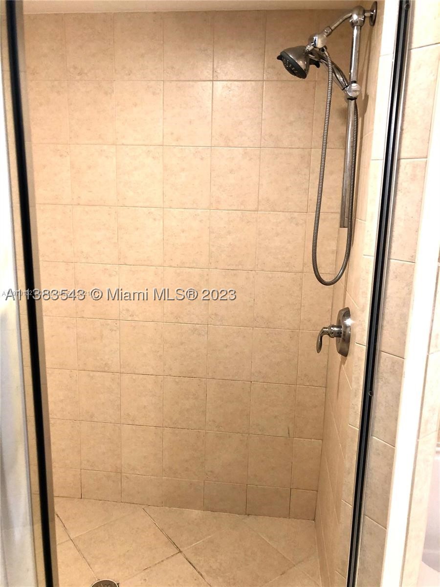 16699 Collins Ave 1705 Property Photo 29