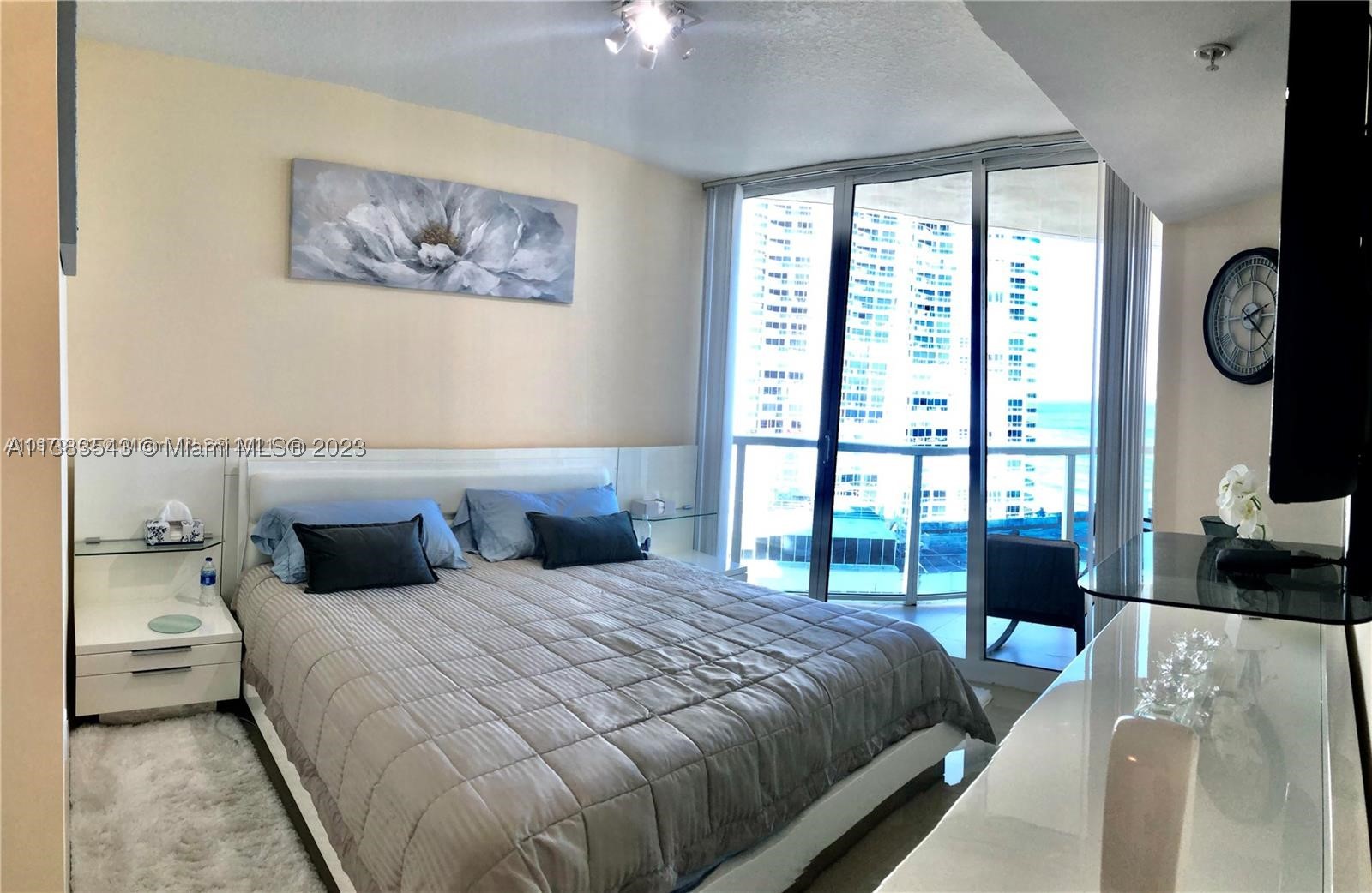 16699 Collins Ave 1705 Property Photo 71