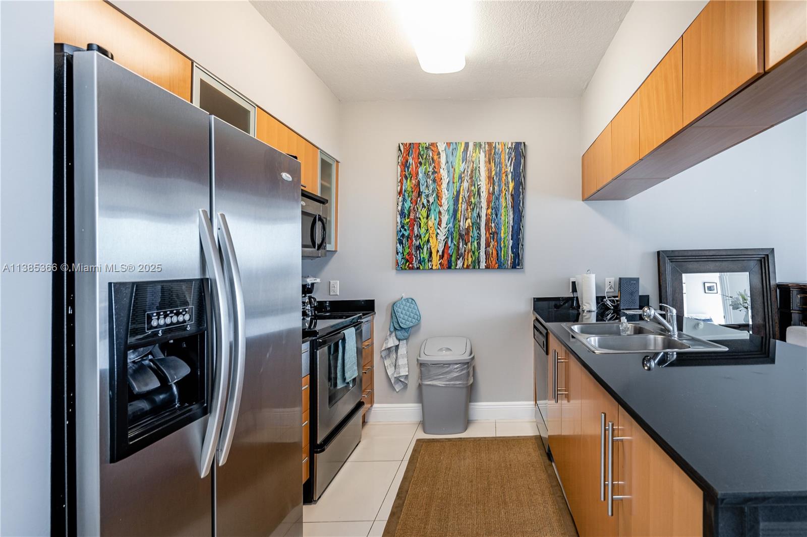 1750 N Bayshore Dr 3410 Property Photo 2