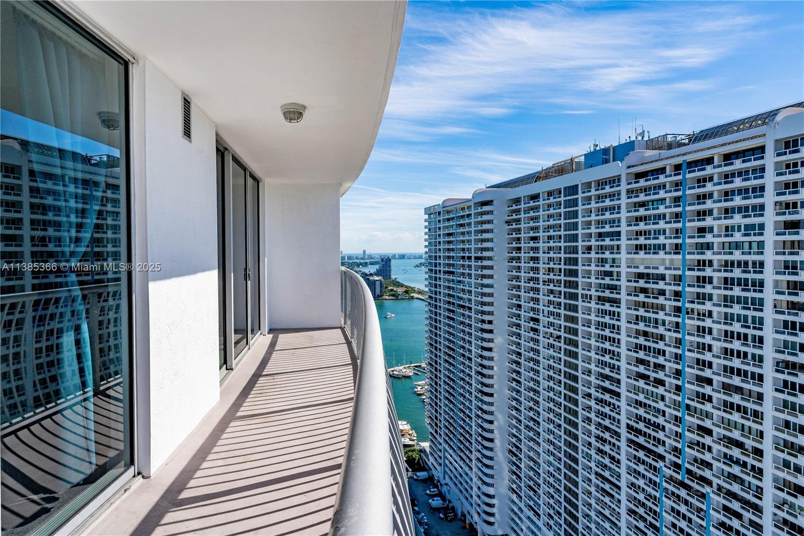1750 N Bayshore Dr 3410 Property Photo 24