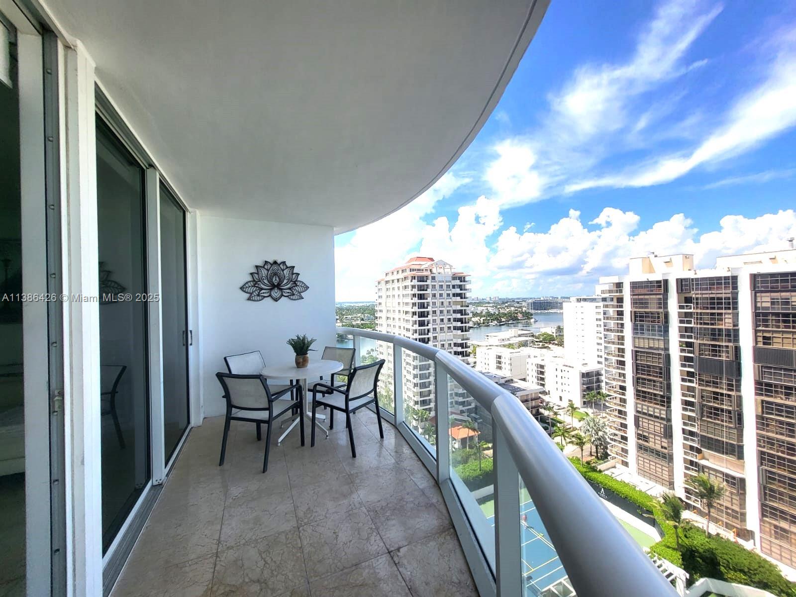 6365 Collins Ave 1711 Property Photo 4