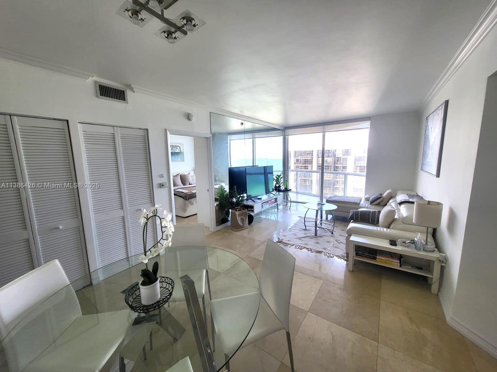 6365 Collins Ave 1711 Property Photo 7