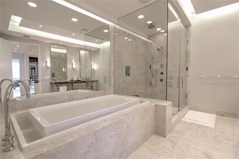 9705 Collins Ave 1003n Property Photo 15