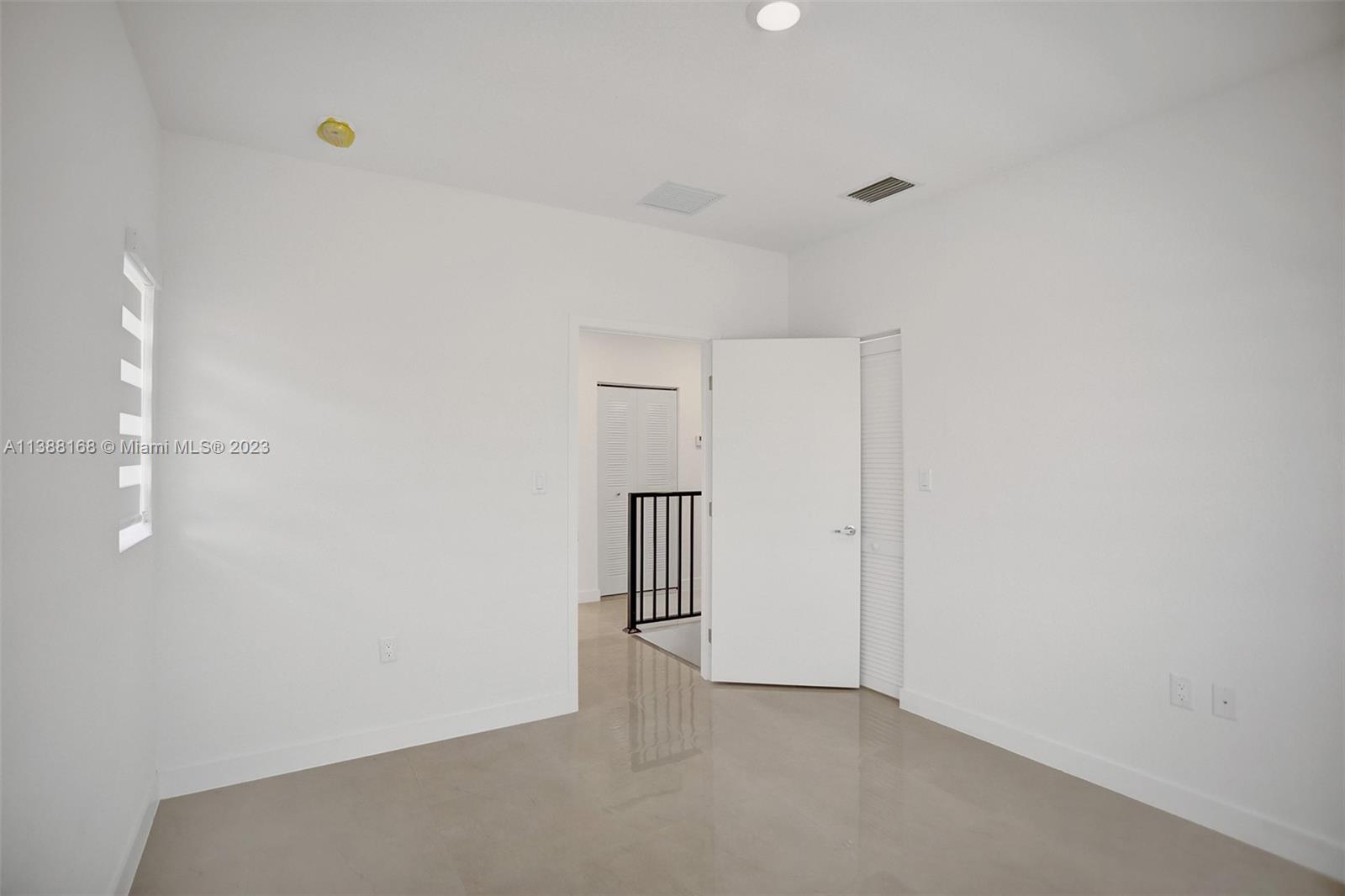 1135 Nw 1 Street 1135 Property Photo 27