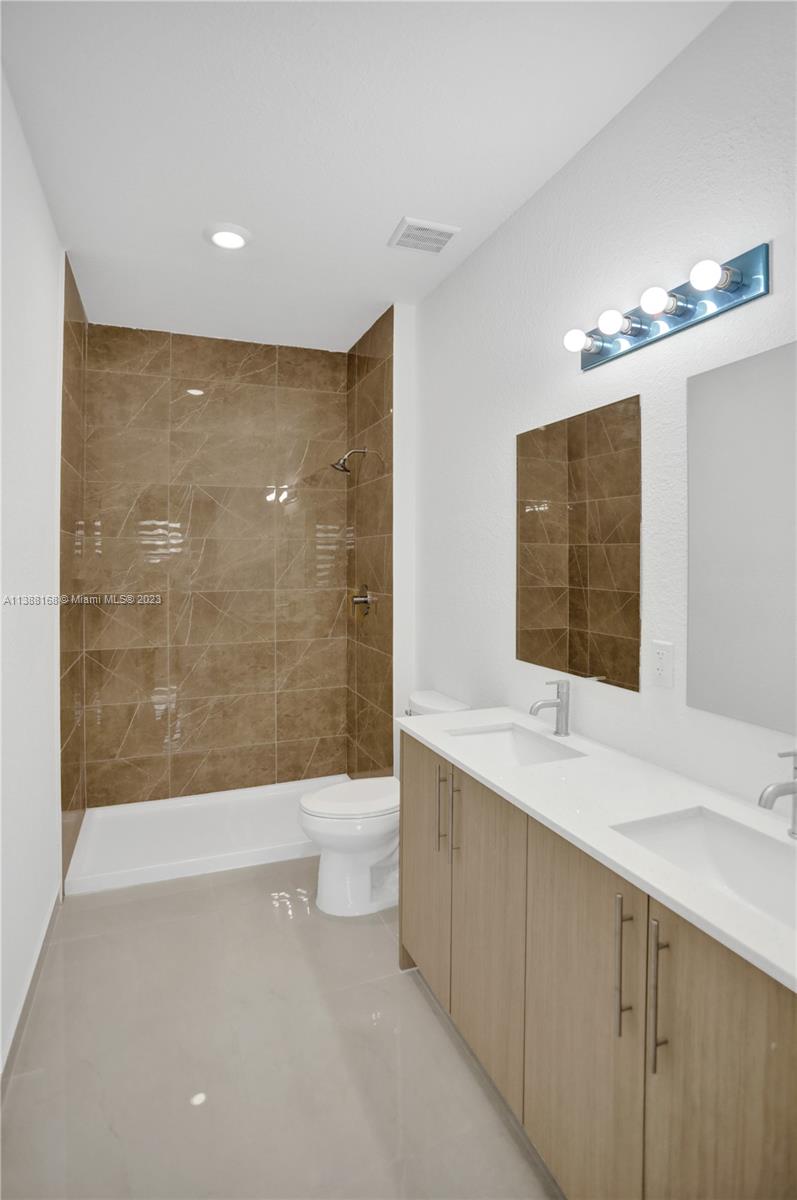1135 Nw 1 Street 1135 Property Photo 57