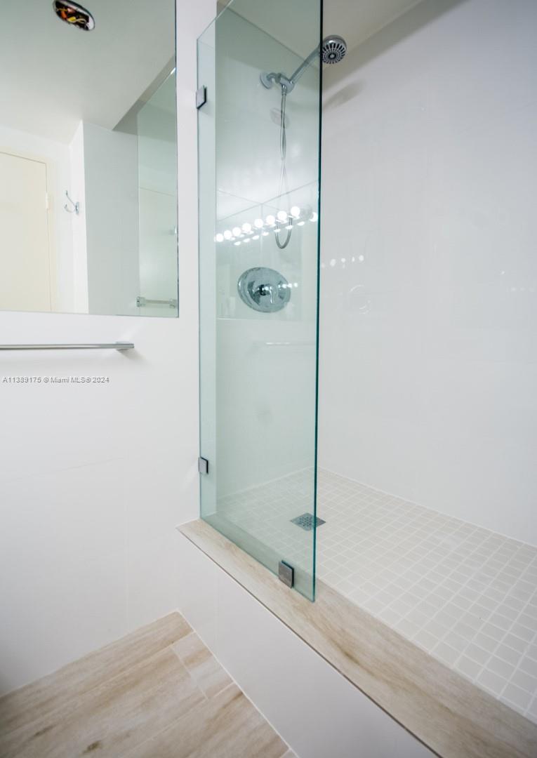 5601 Collins Ave 1204 Property Photo 16