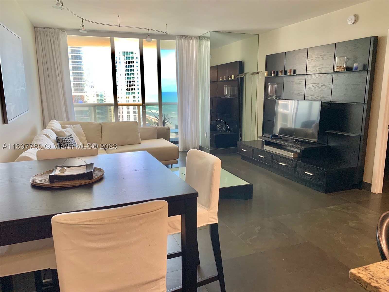 1830 S Ocean Dr 1610 Property Photo 12